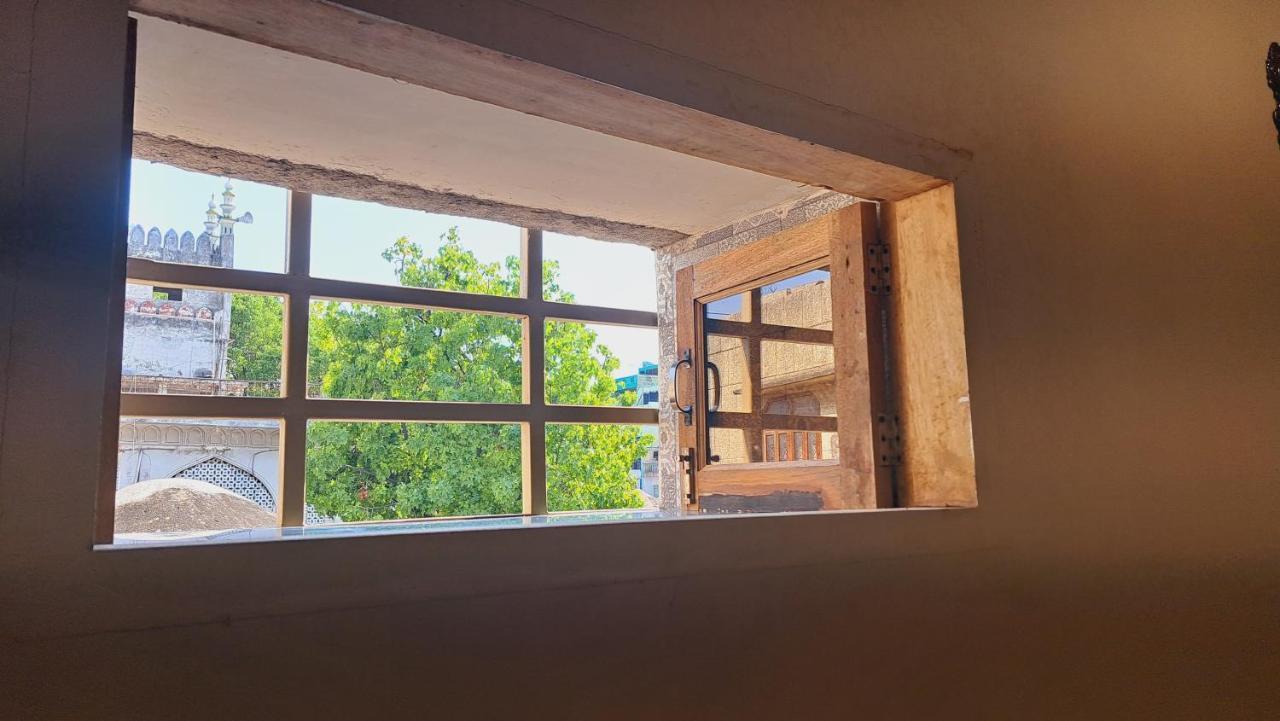 Sufi Khandar Home Stay Yeni Delhi Dış mekan fotoğraf