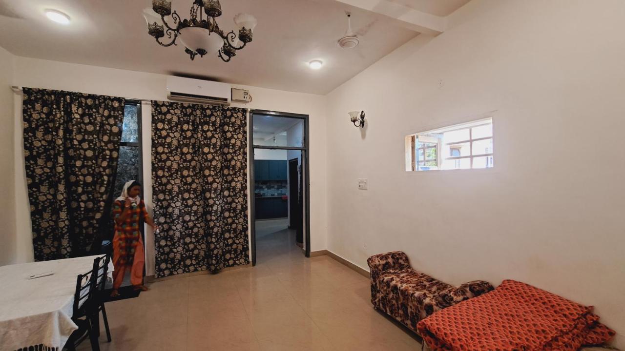 Sufi Khandar Home Stay Yeni Delhi Dış mekan fotoğraf