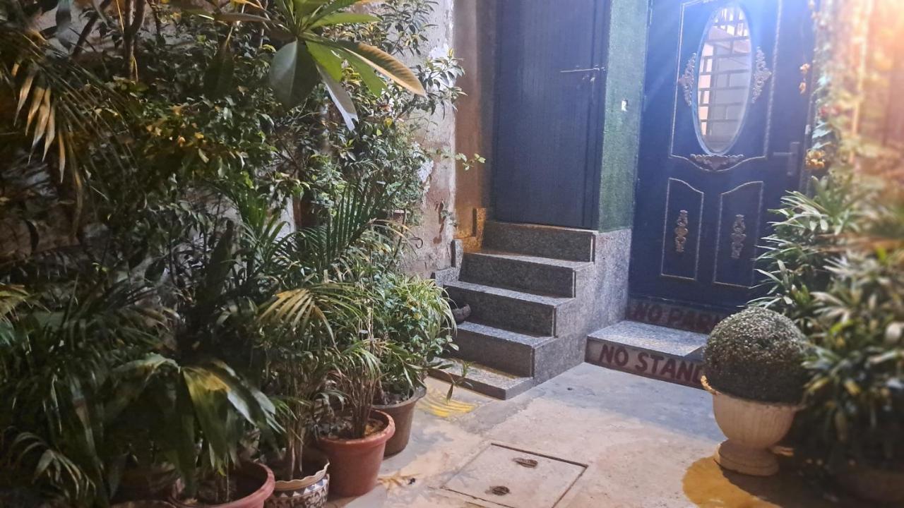 Sufi Khandar Home Stay Yeni Delhi Dış mekan fotoğraf